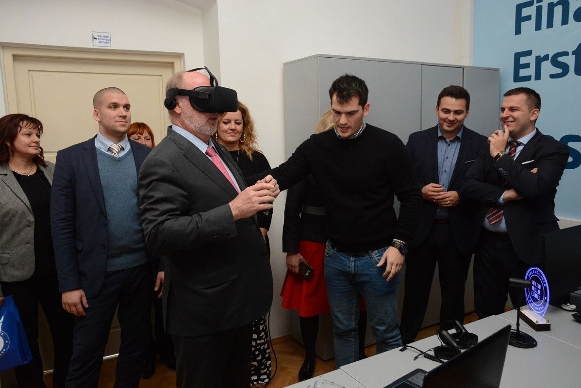 Umjesto bacanja para na uhljebe, Bjelovar ulaže u školovanje ljudi za rad u IT-u